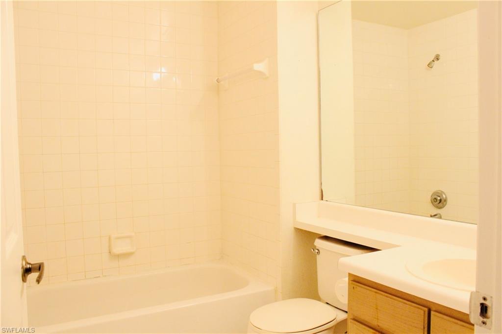 4680 Saint Croix LN Unit: 516