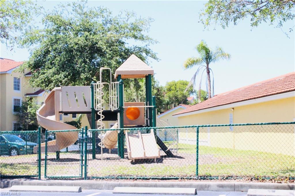 4680 Saint Croix LN Unit: 516