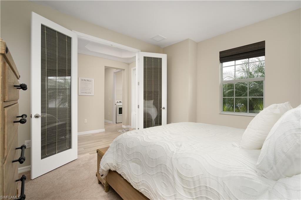 15880 Leaning Pine LN