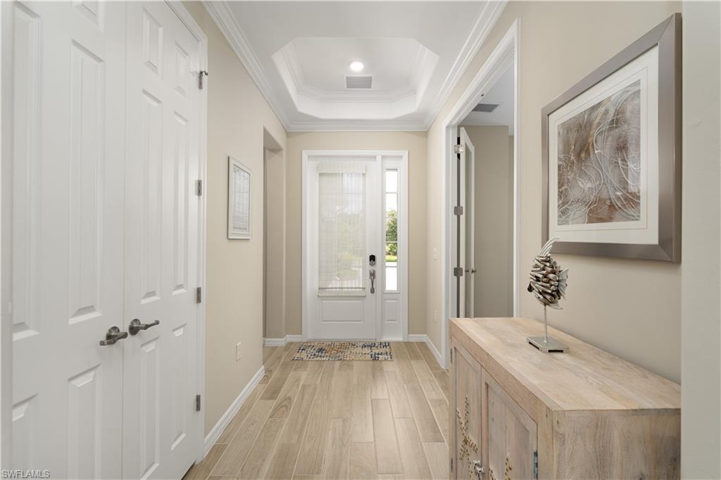 15880 Leaning Pine LN