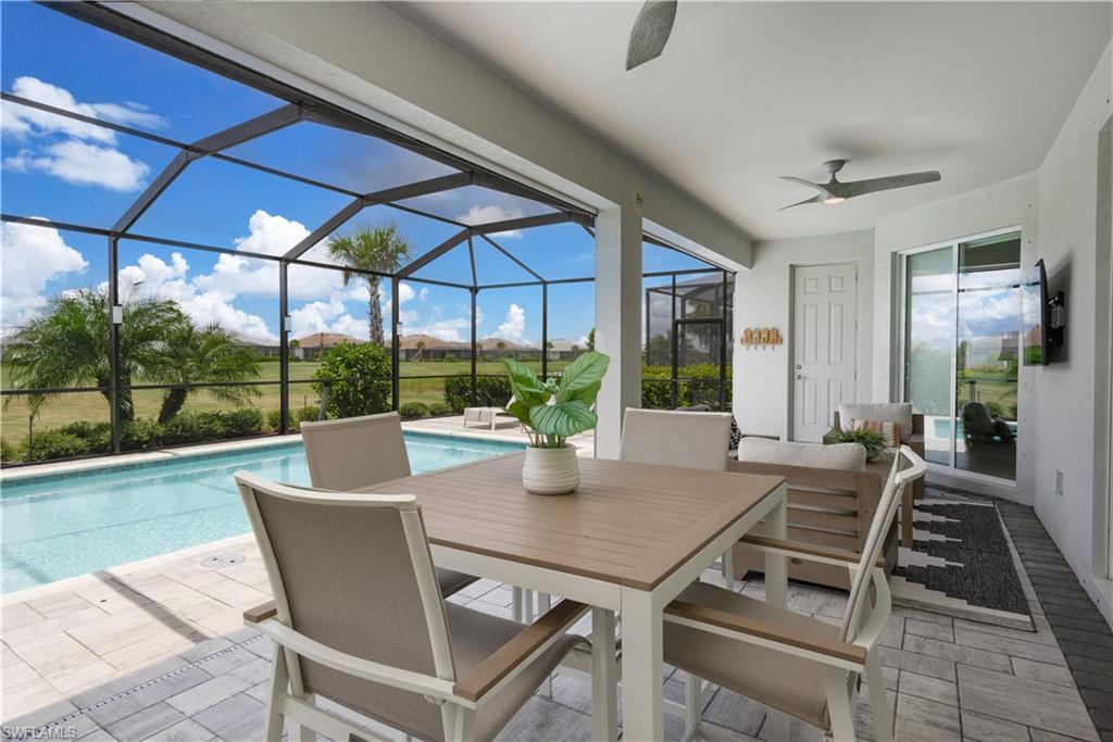 15880 Leaning Pine LN