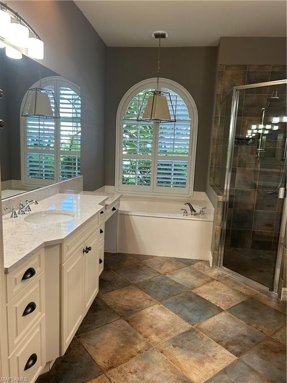 4956 Rustic Oaks CIR