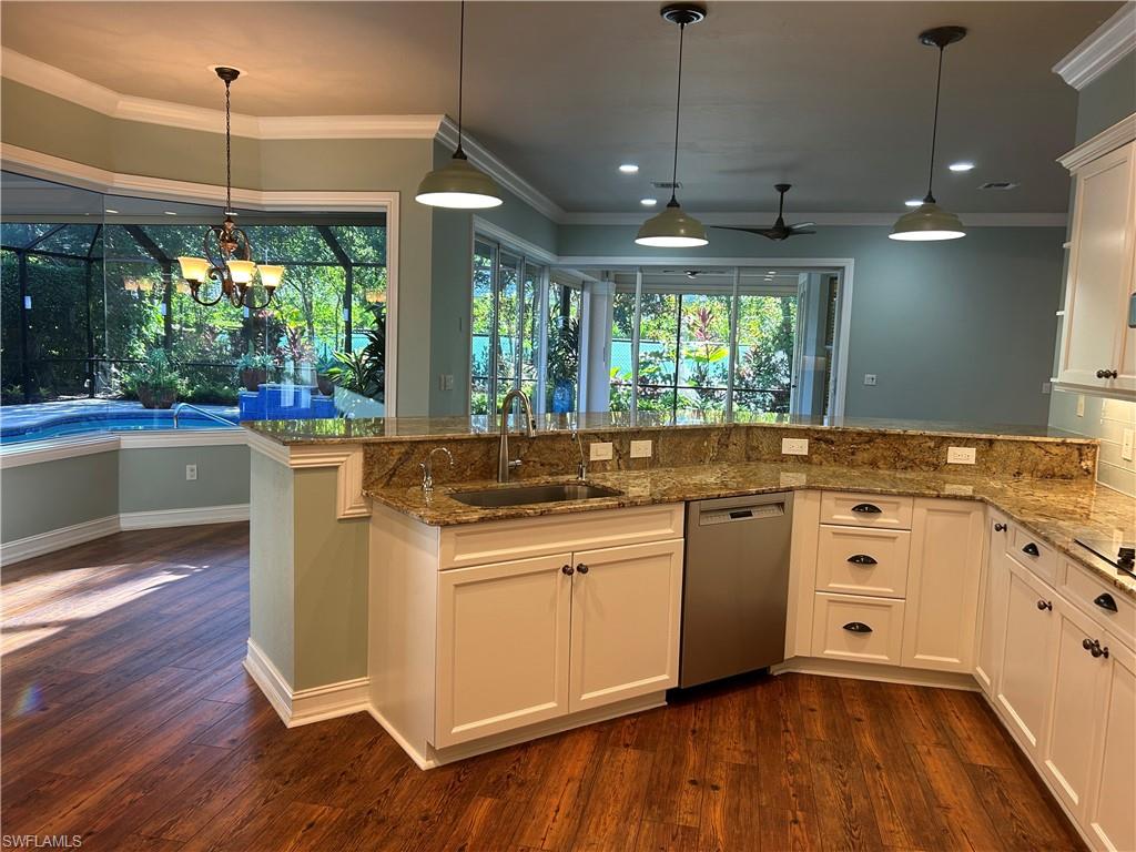 4956 Rustic Oaks CIR