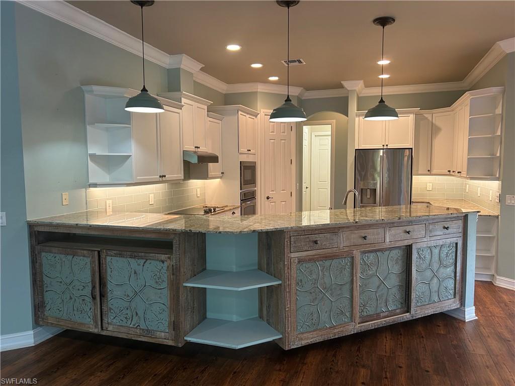 4956 Rustic Oaks CIR