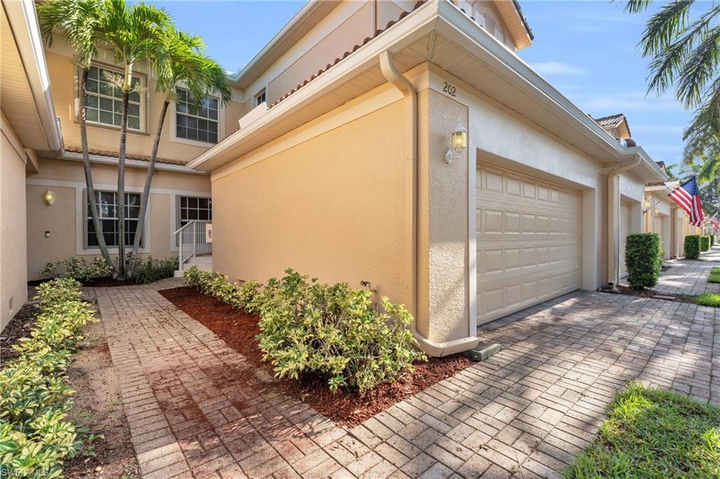 6091 Jonathans Bay CIR # 202