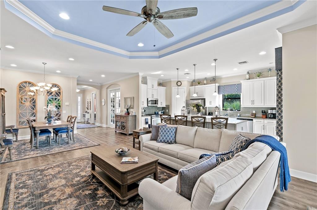 9478 Terresina DR