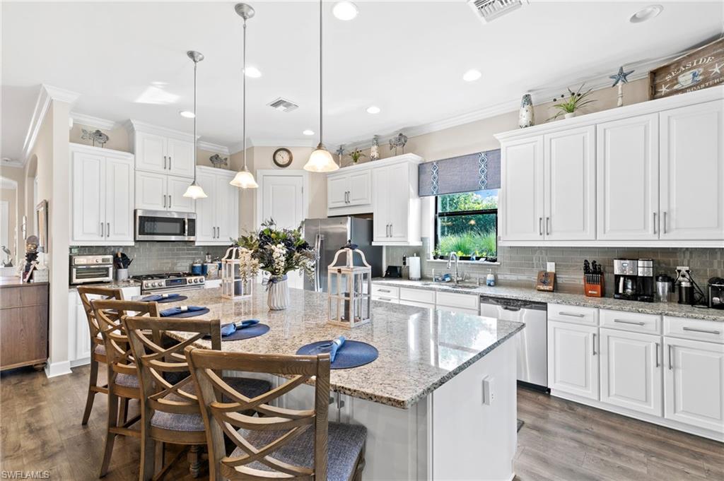 9478 Terresina DR