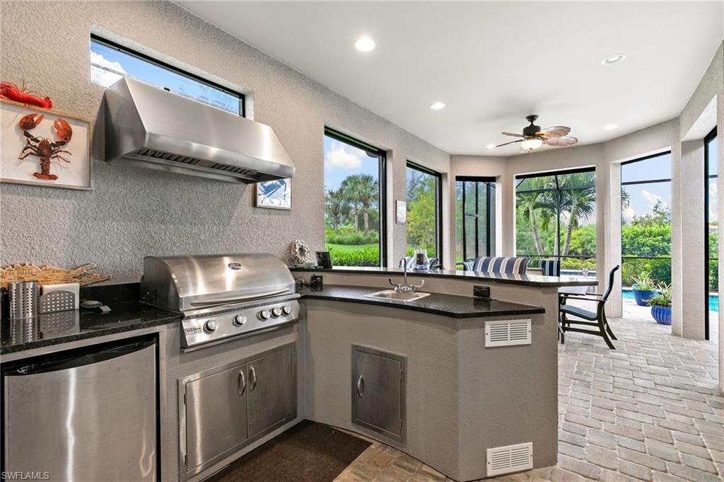 9478 Terresina DR