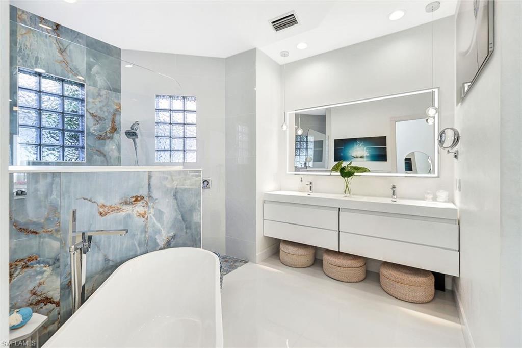 14698 Glen Eden DR