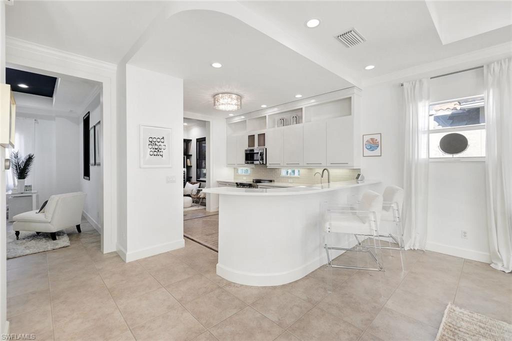 14698 Glen Eden DR