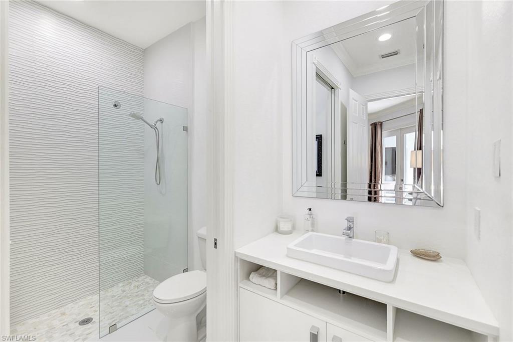 14698 Glen Eden DR