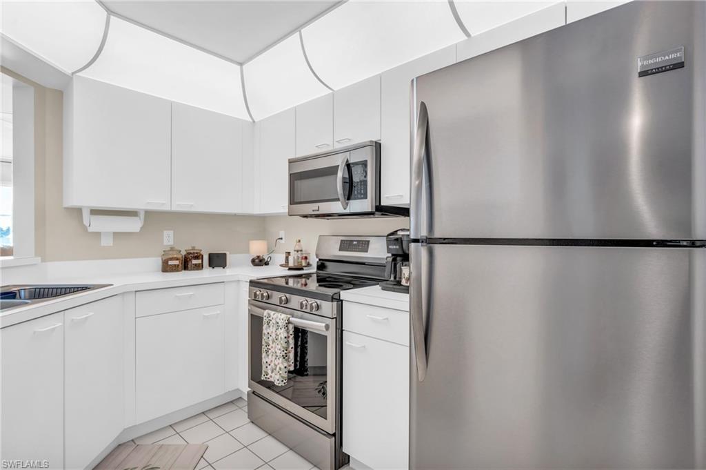 2885 Citrus Lake DR # N302