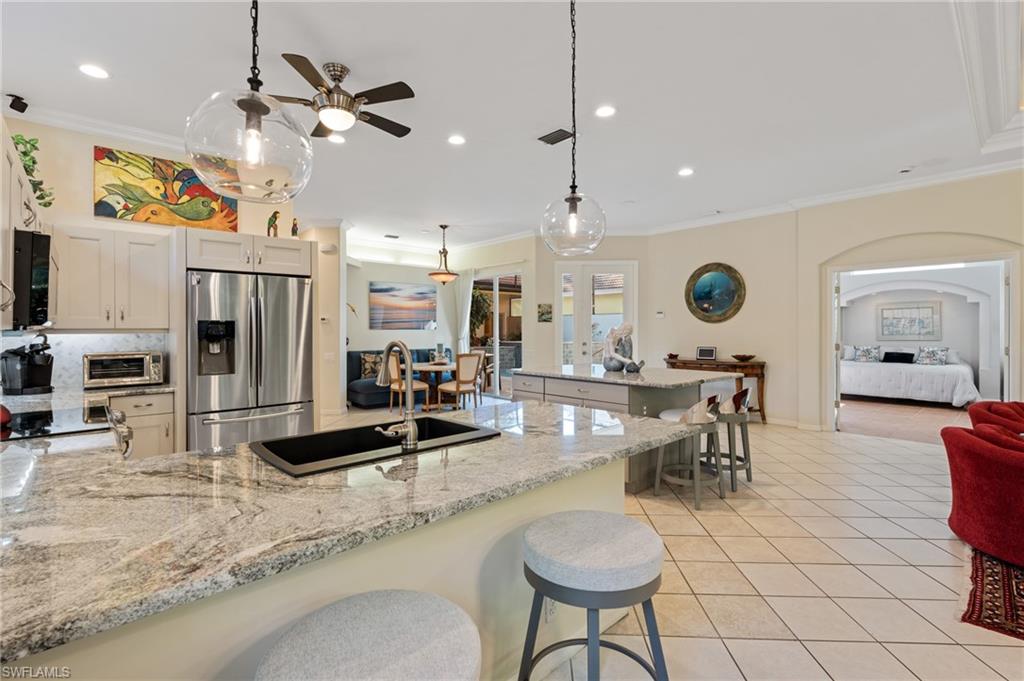 180 Spring Lake CIR