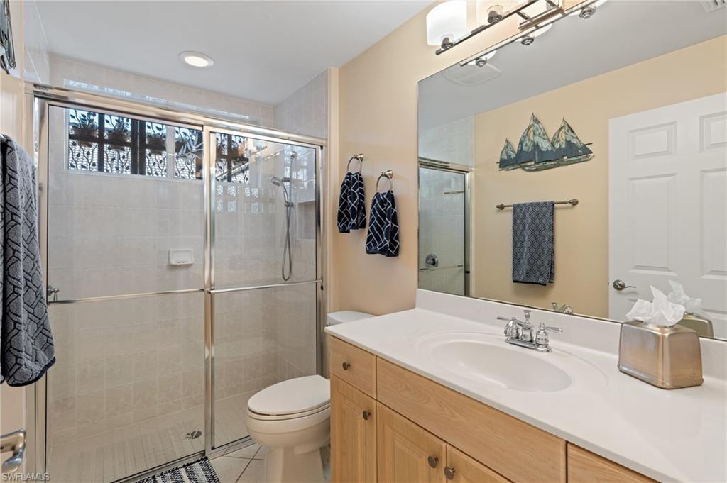 180 Spring Lake CIR