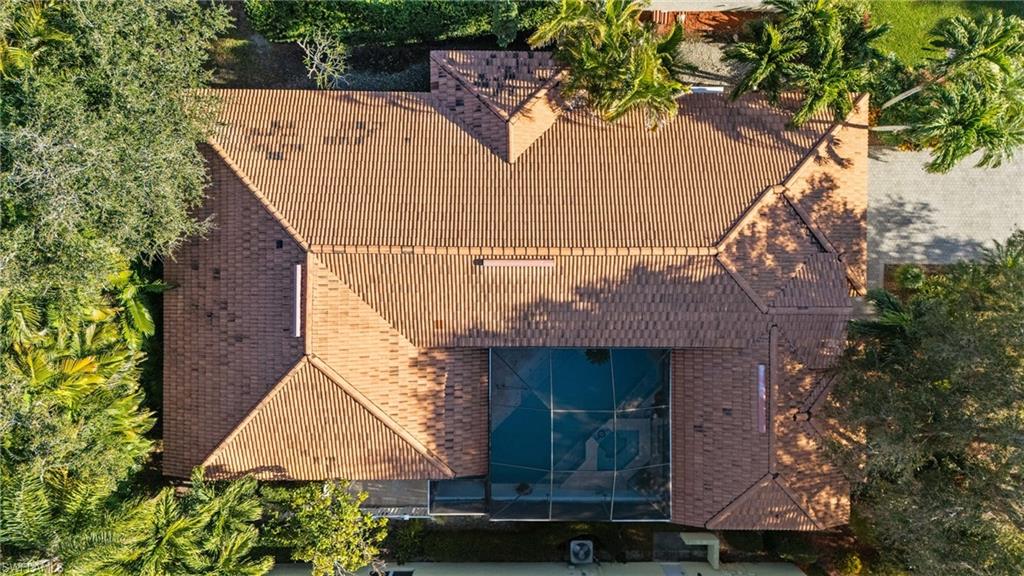 180 Spring Lake CIR