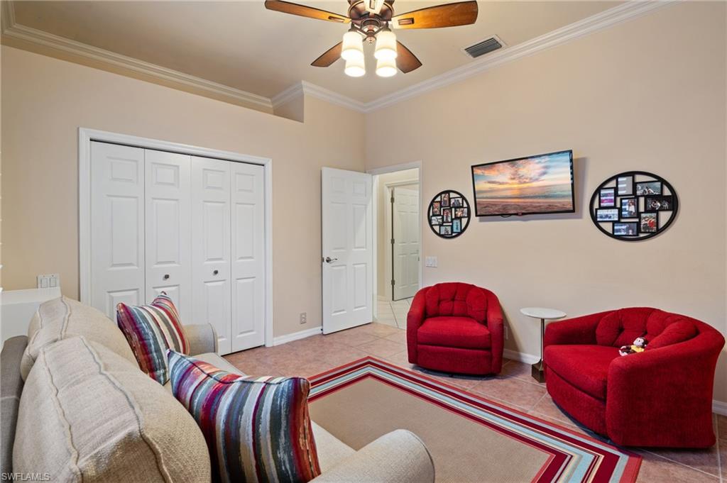180 Spring Lake CIR