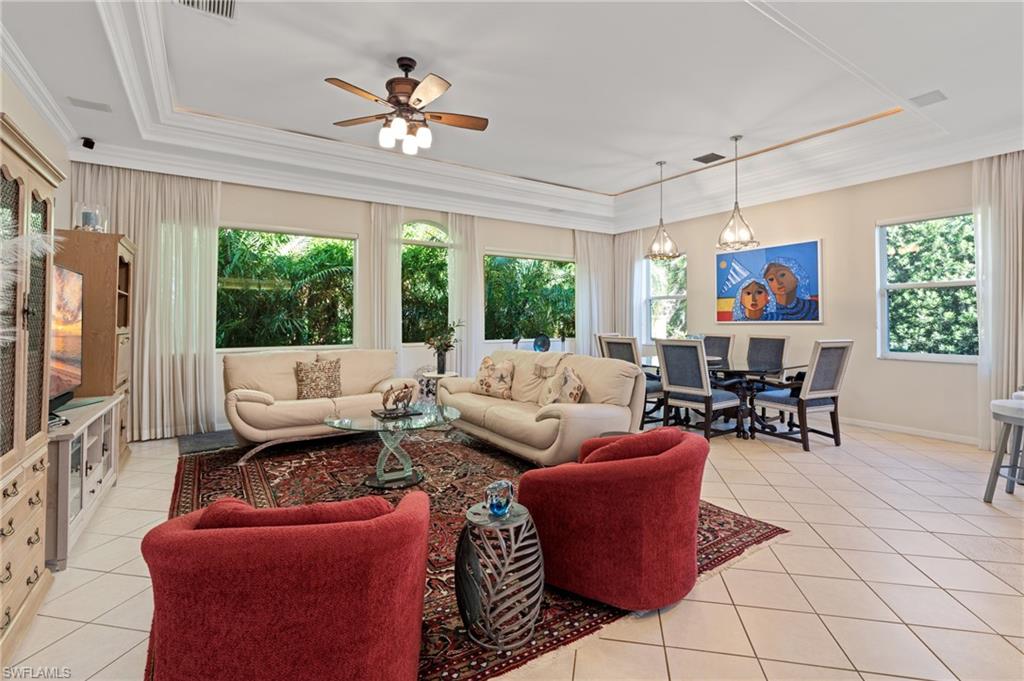 180 Spring Lake CIR