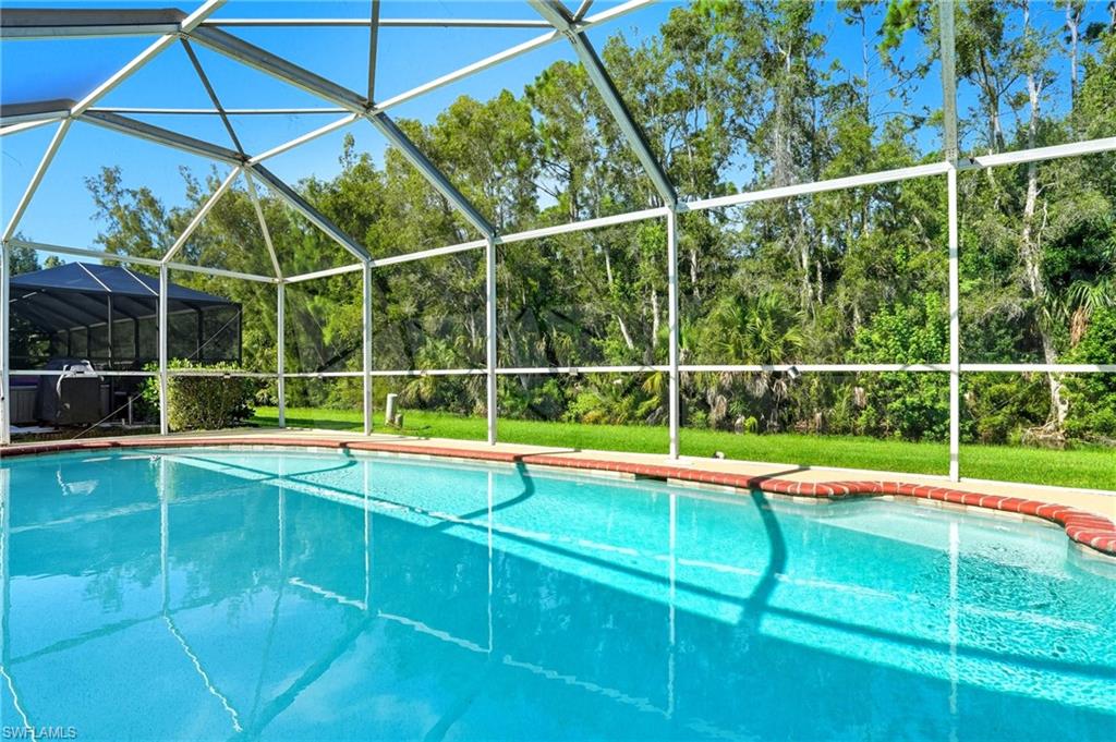 3956 Sabal Springs BLVD
