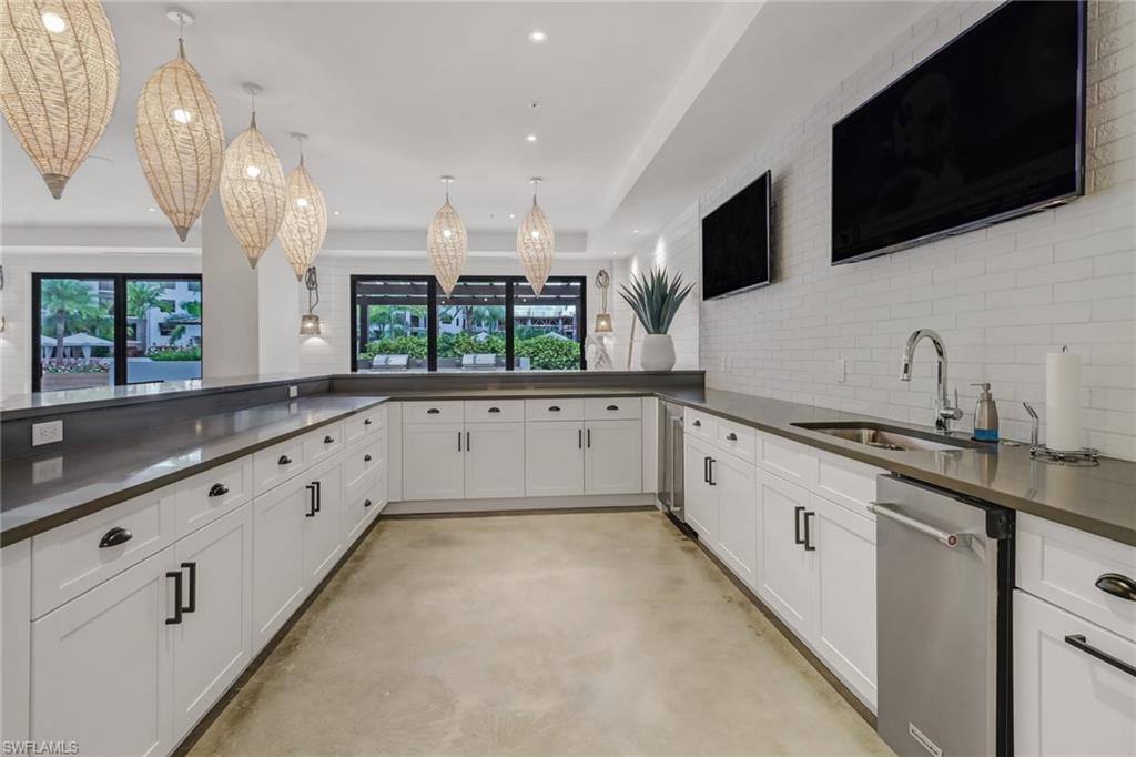 1111 Central AVE # 207, NAPLES Unit: 207