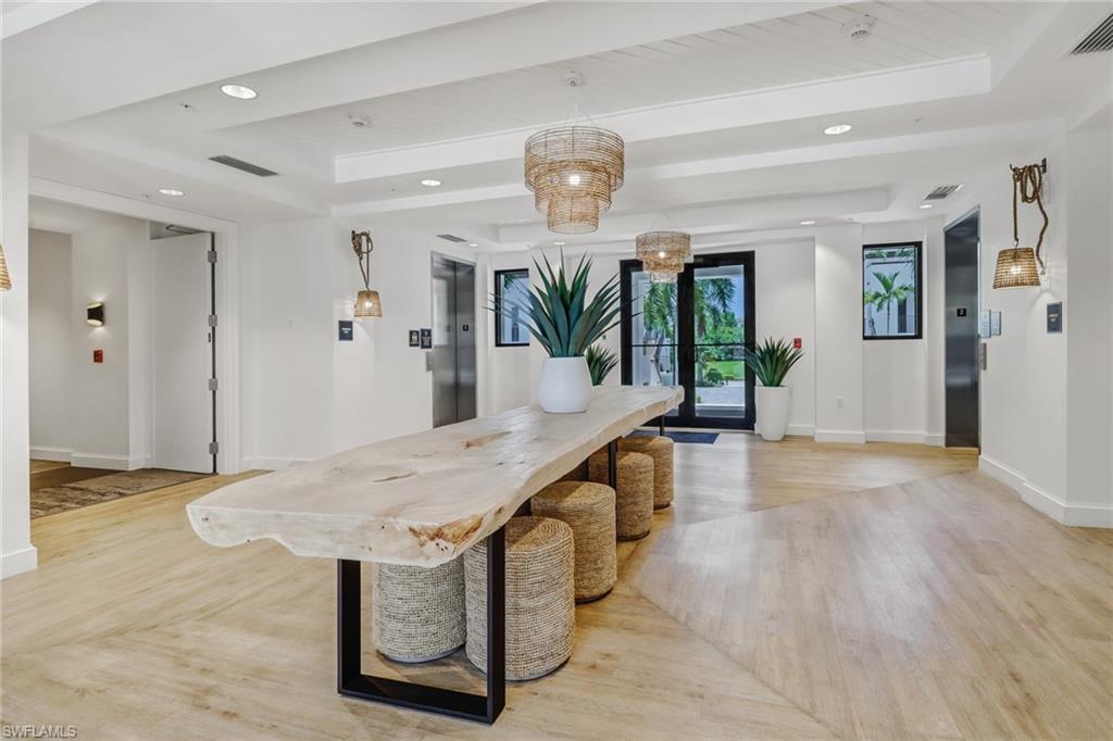 1111 Central AVE # 207, NAPLES Unit: 207