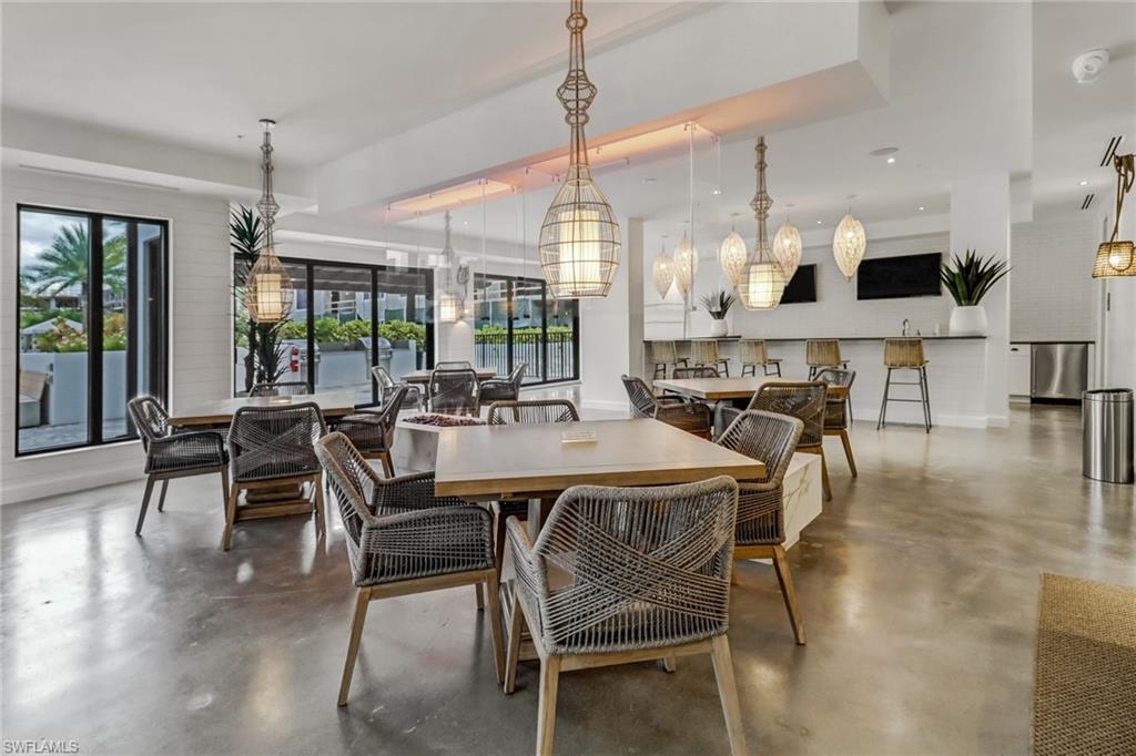 1111 Central AVE # 207, NAPLES Unit: 207