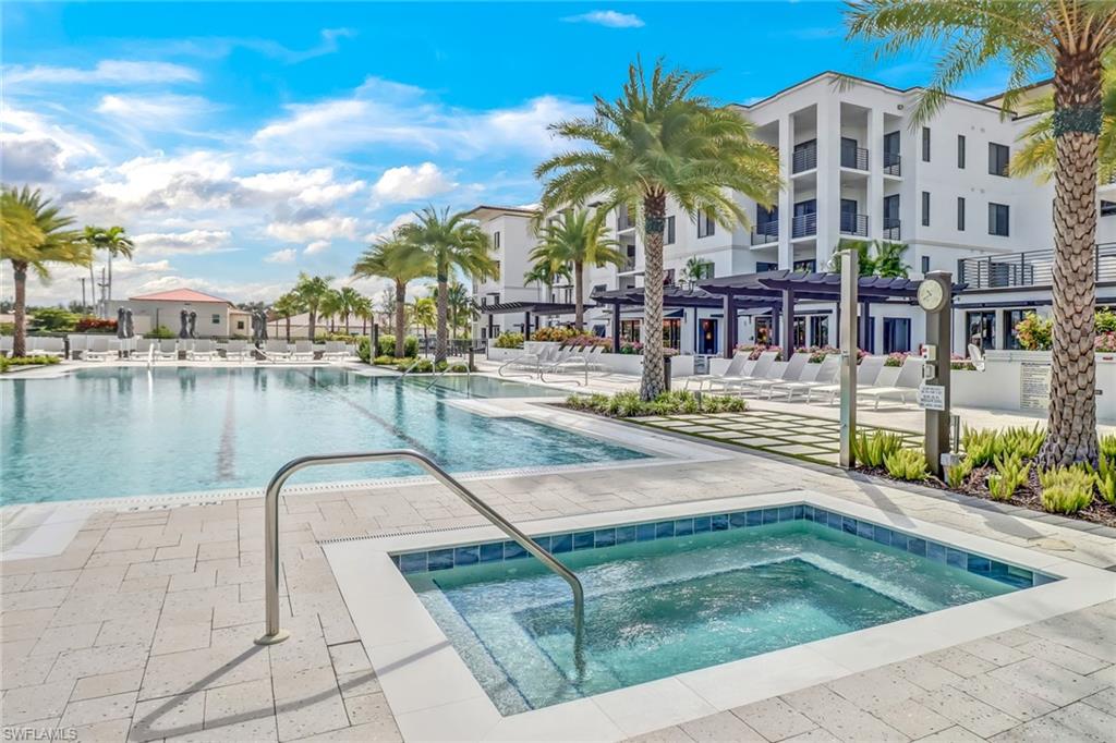 1111 Central AVE # 207, NAPLES Unit: 207