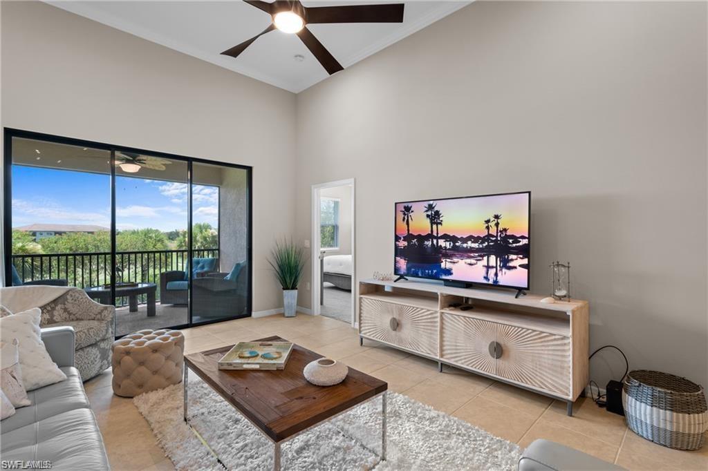 9402 Pocida CT # 204, NAPLES Unit: 204