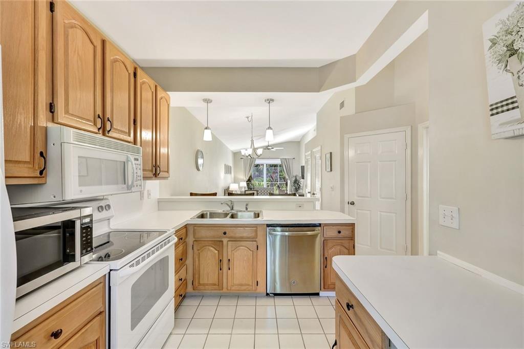8228 Twelve Oaks CIR 323