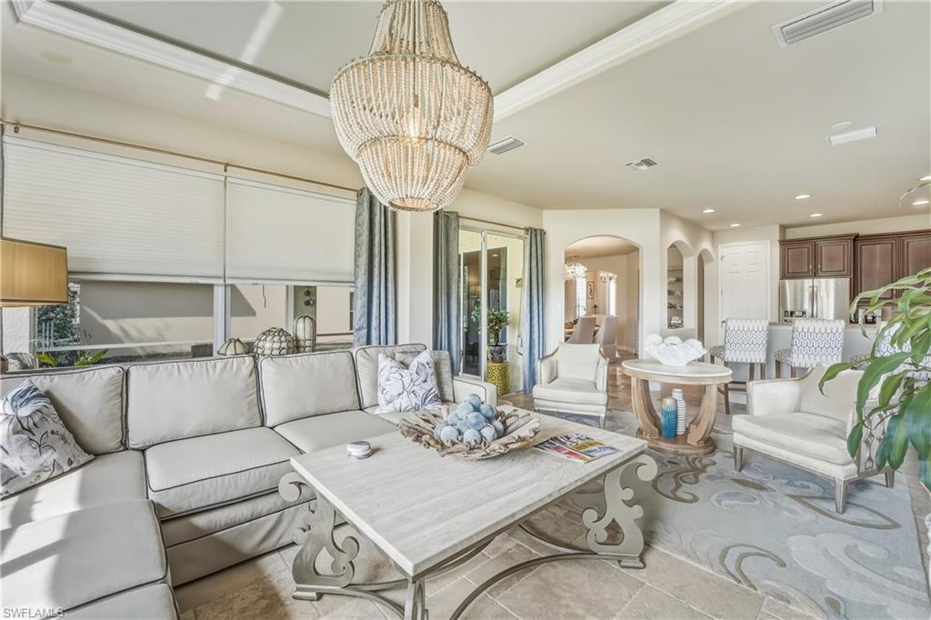 9429 La Bianco ST