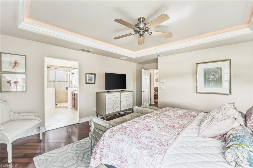 9429 La Bianco ST