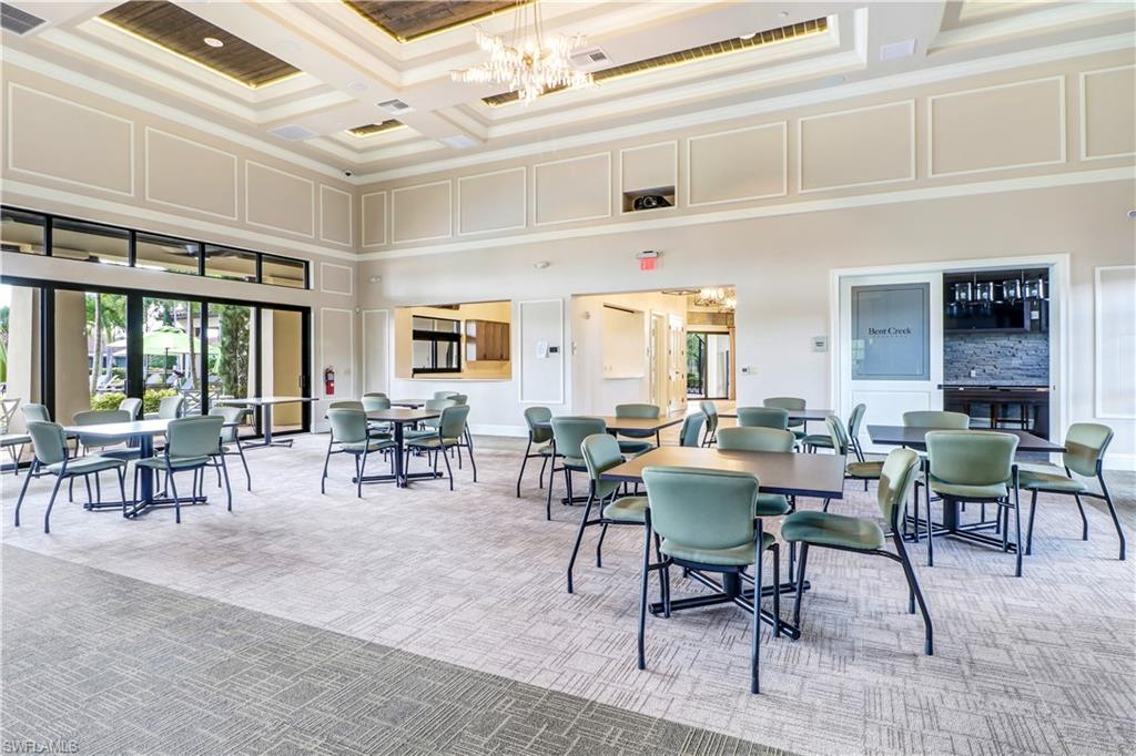 9176 Glenforest DR