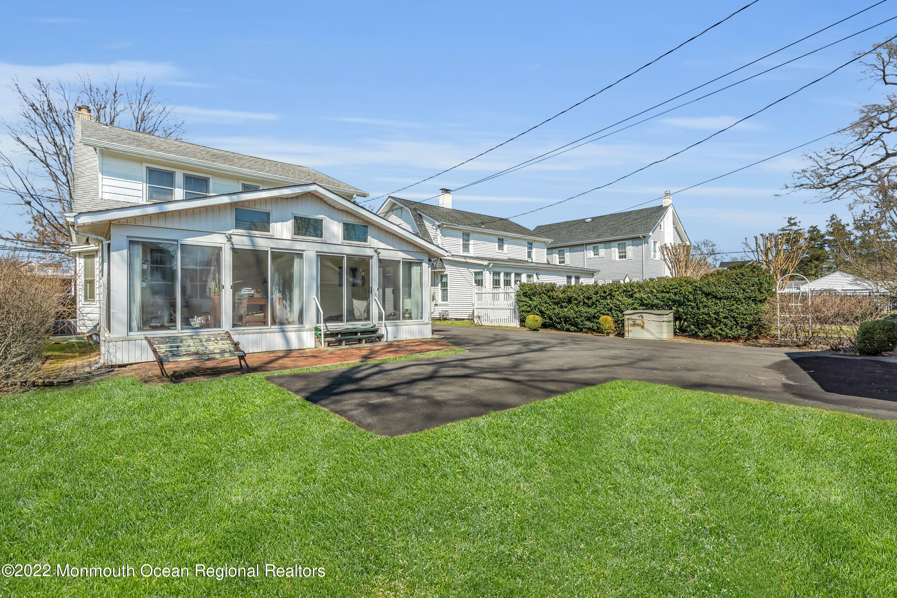 405 Ludlow Avenue
