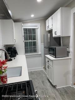 409 W Lake