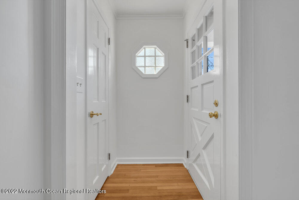 2128 Edgewood Place