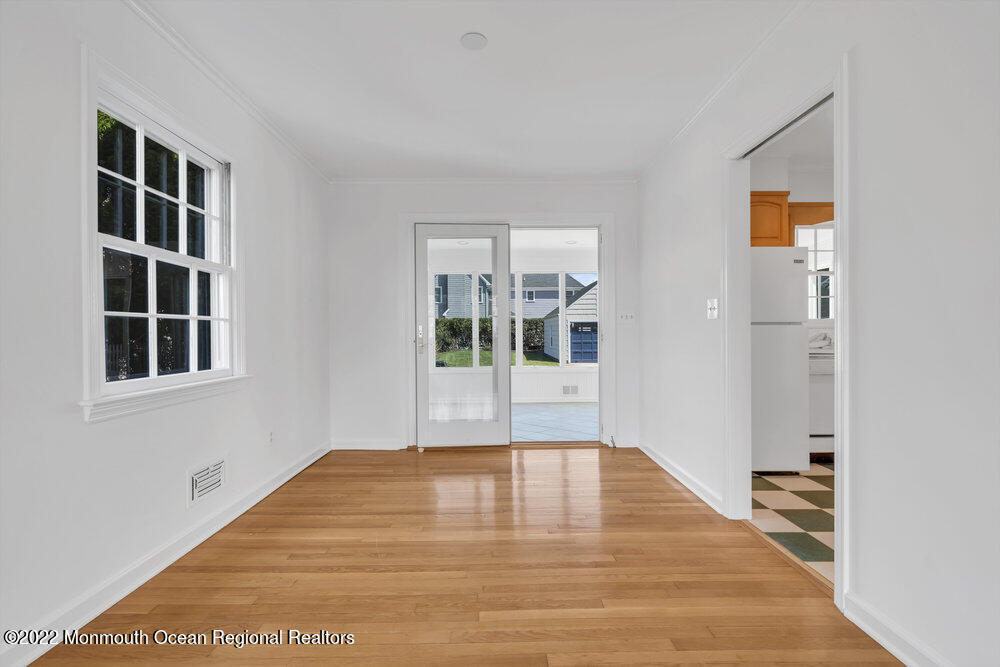 2128 Edgewood Place
