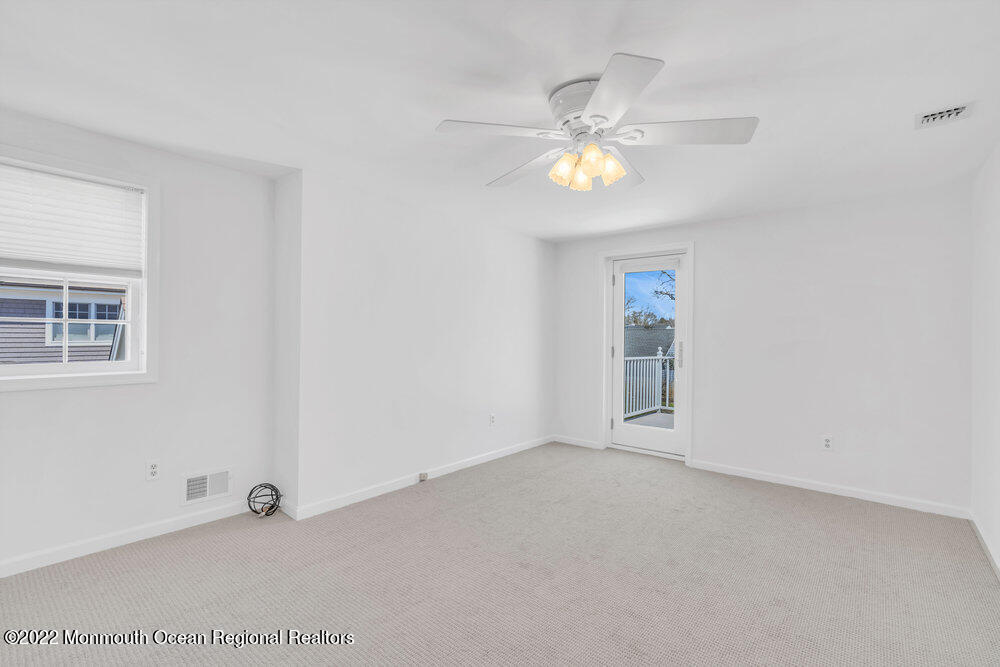 2128 Edgewood Place
