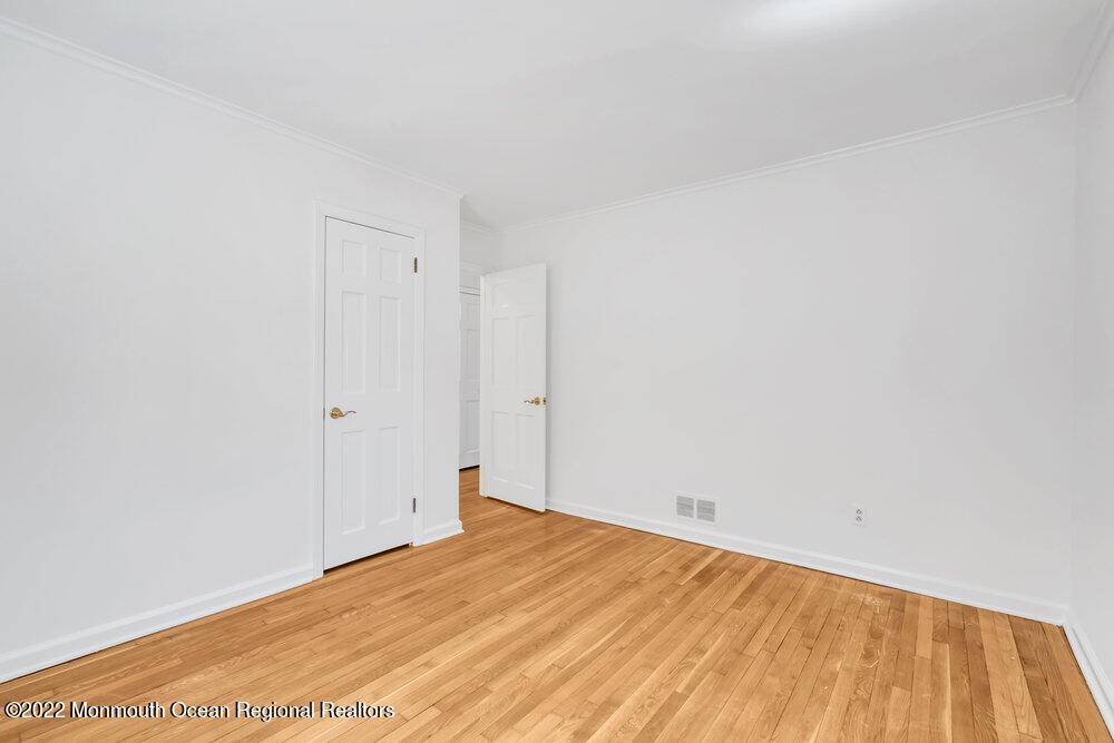 2128 Edgewood Place