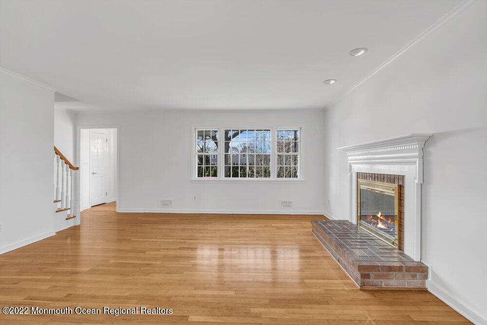 2128 Edgewood Place