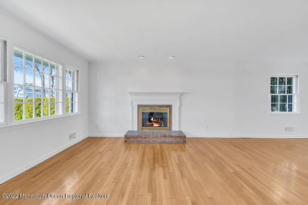 2128 Edgewood Place