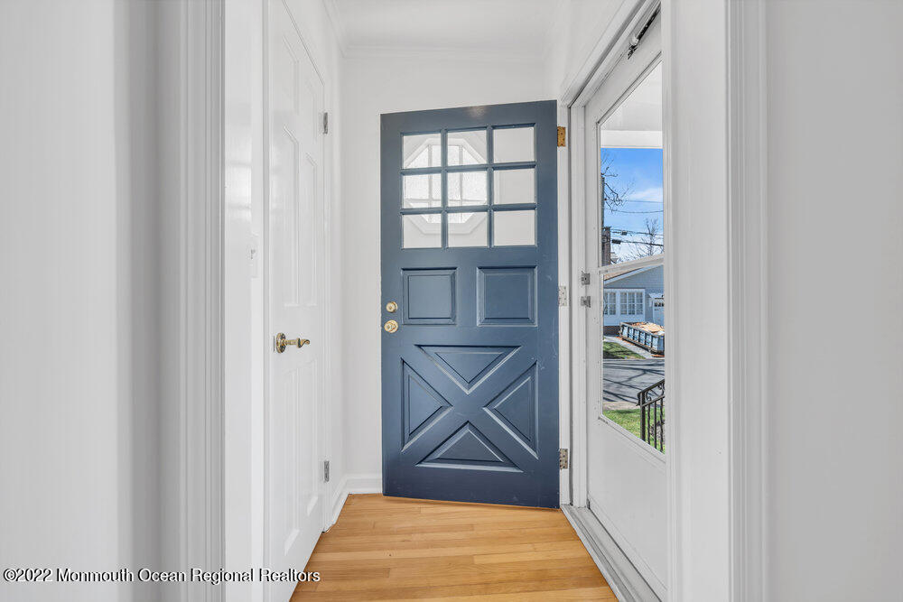 2128 Edgewood Place