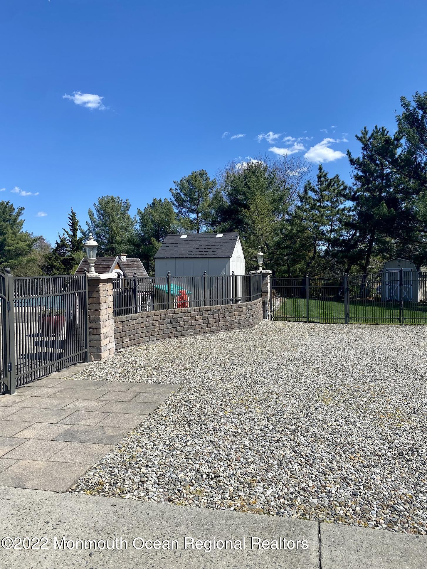 3409 Waterview Way