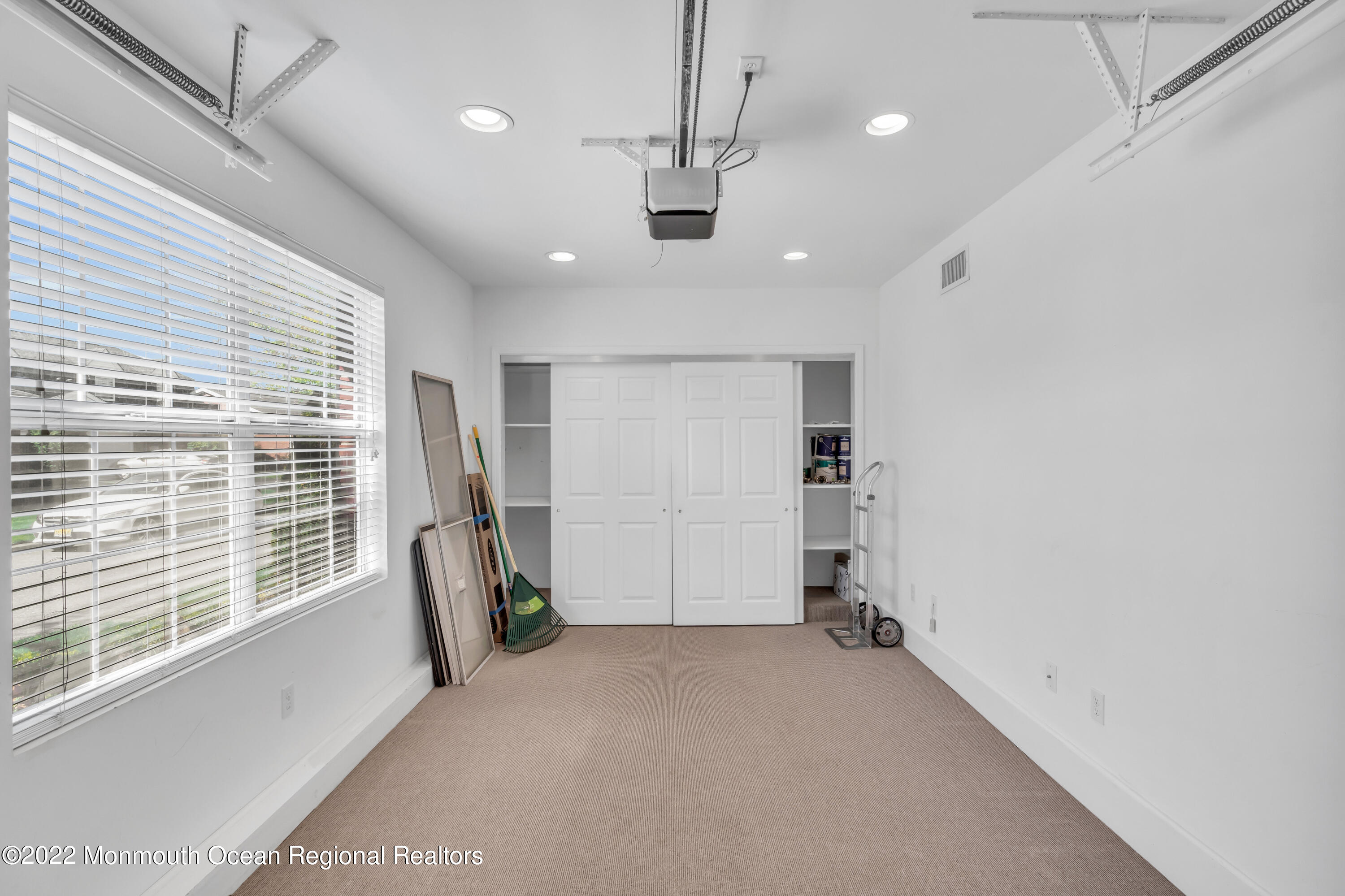 10 Dogwood Court