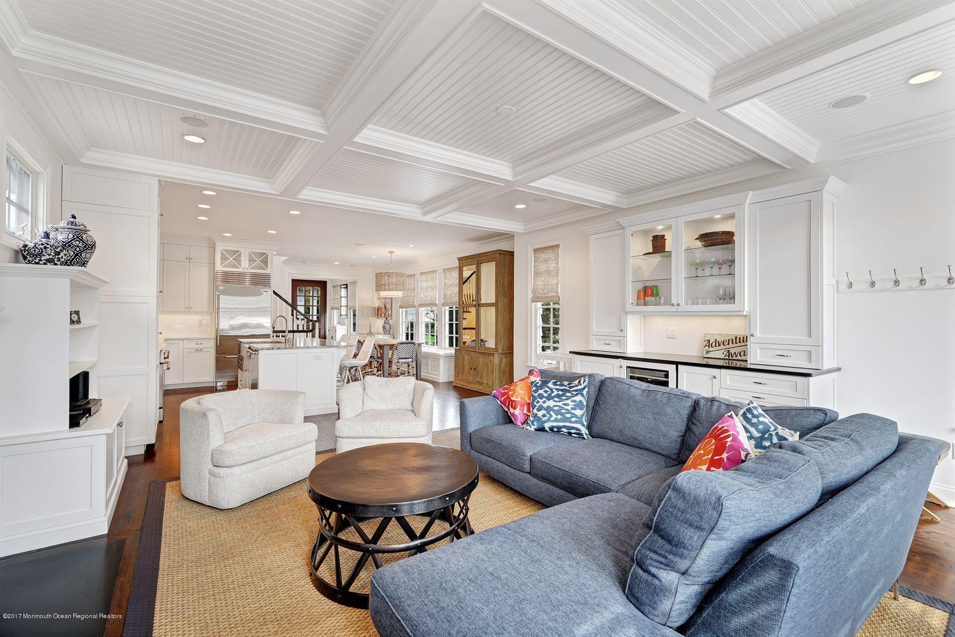 401 Monmouth Avenue