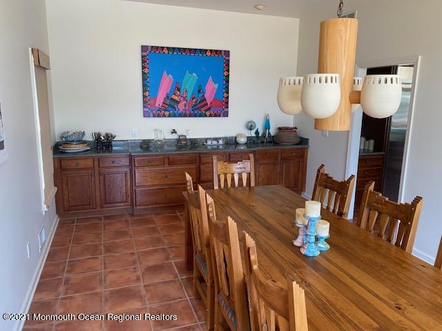 206 Pointe Drive