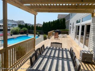 206 Pointe Drive
