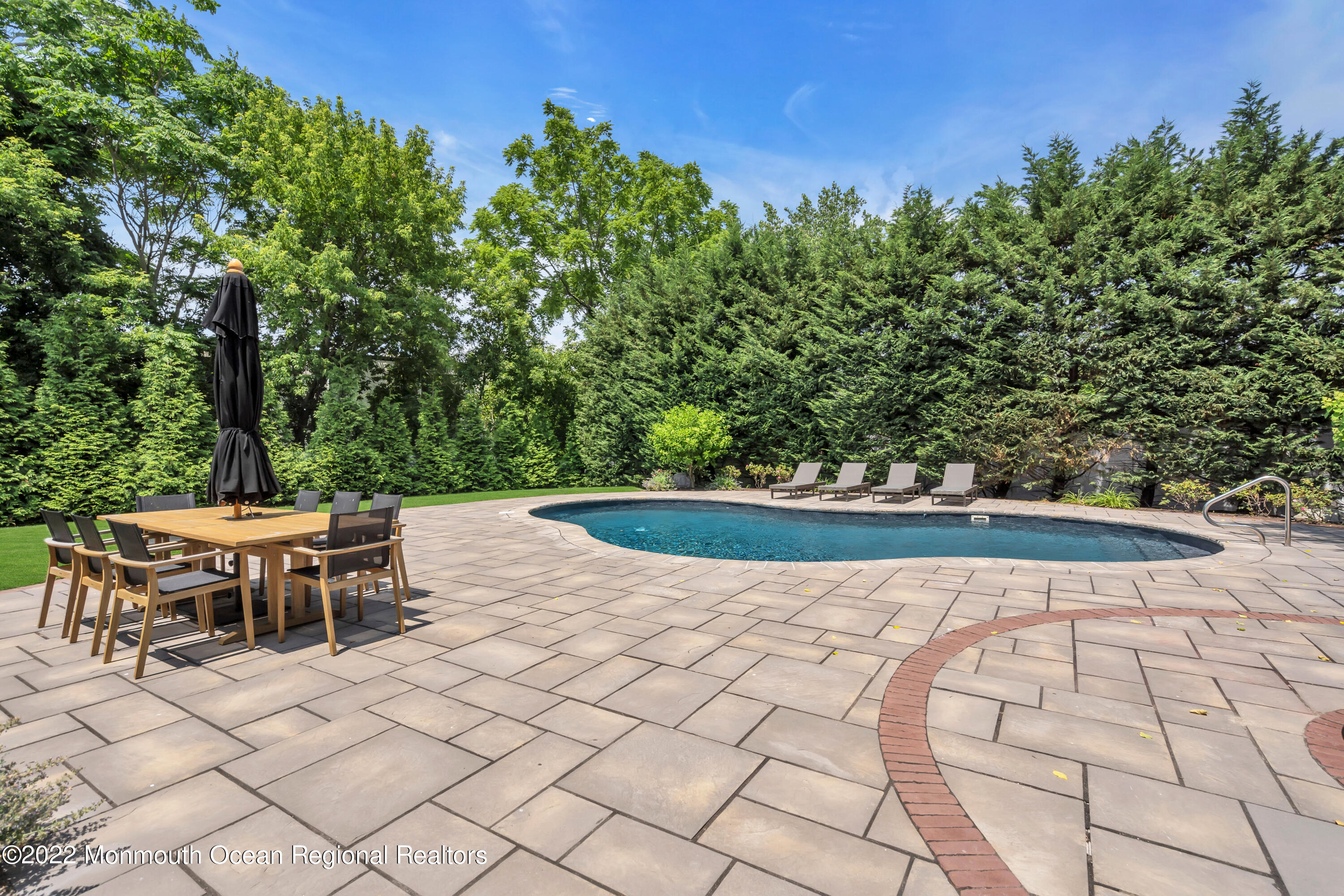 1002 W Chicago Boulevard