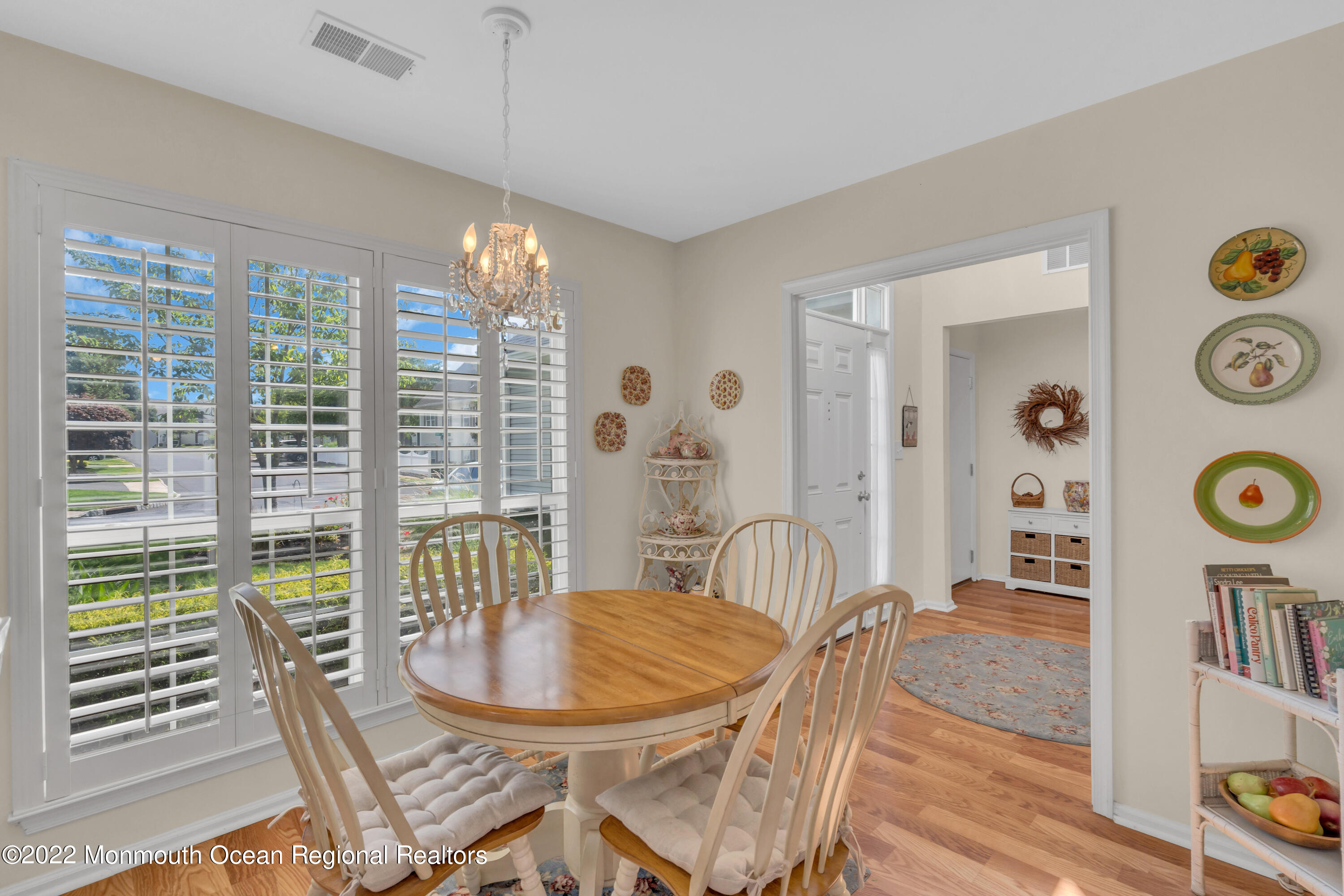 124 S Manor Court