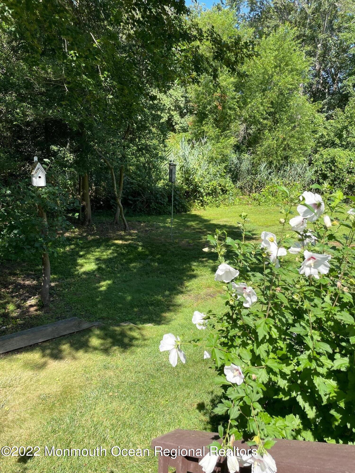124 S Manor Court