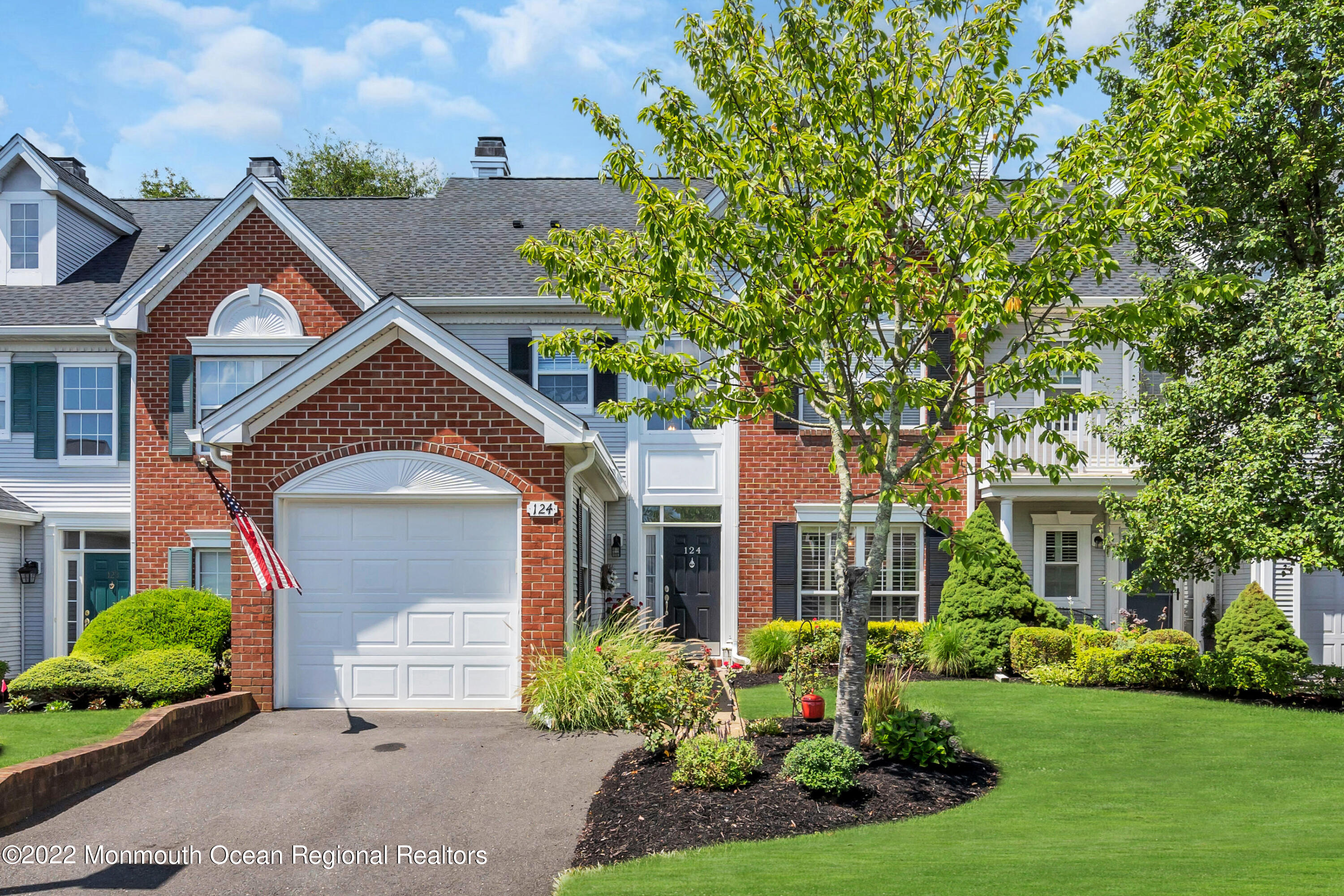 124 S Manor Court