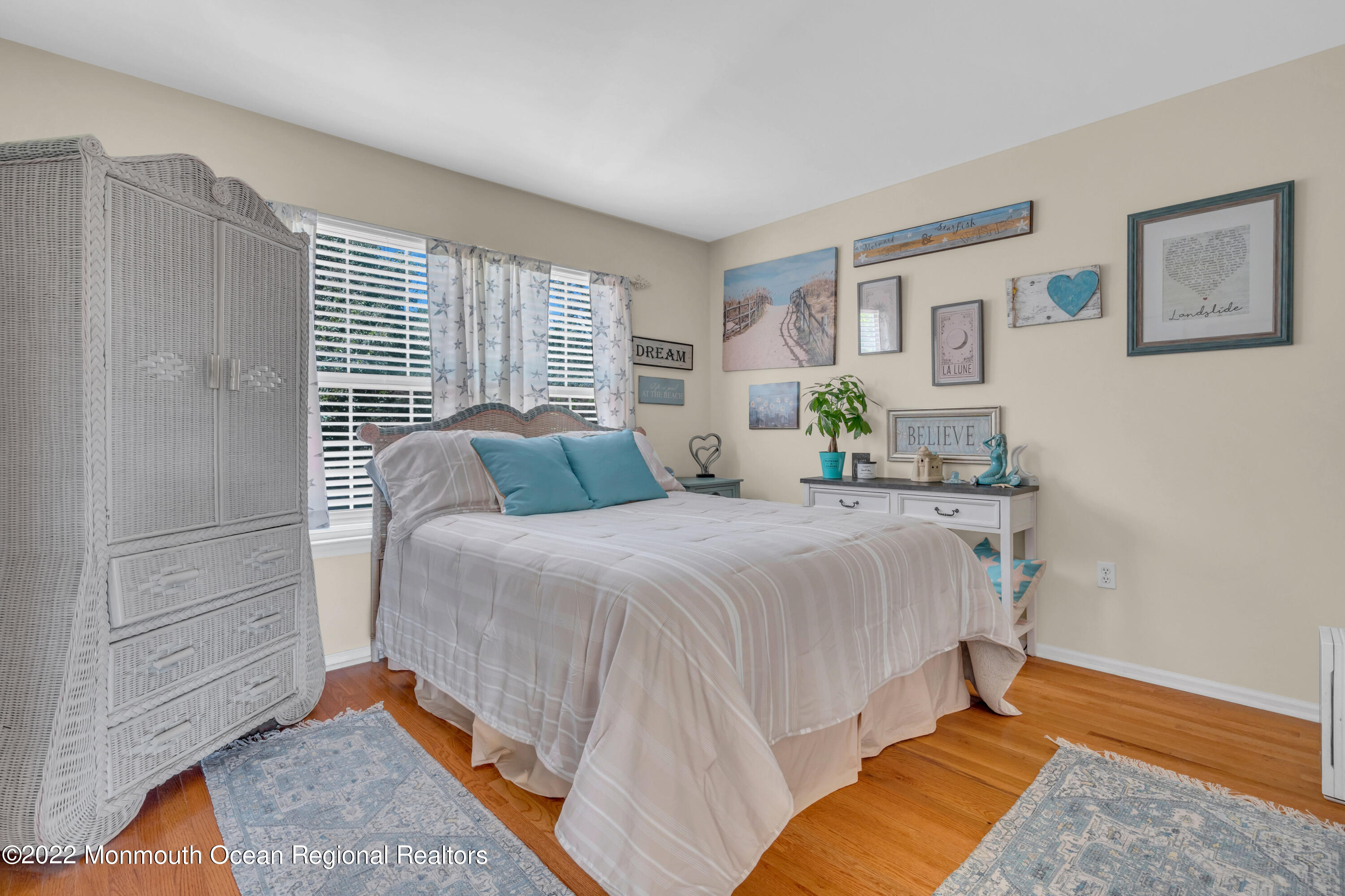 124 S Manor Court